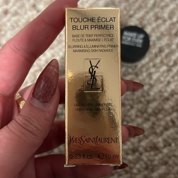 Makeup Bundle - Picture 2 of 5